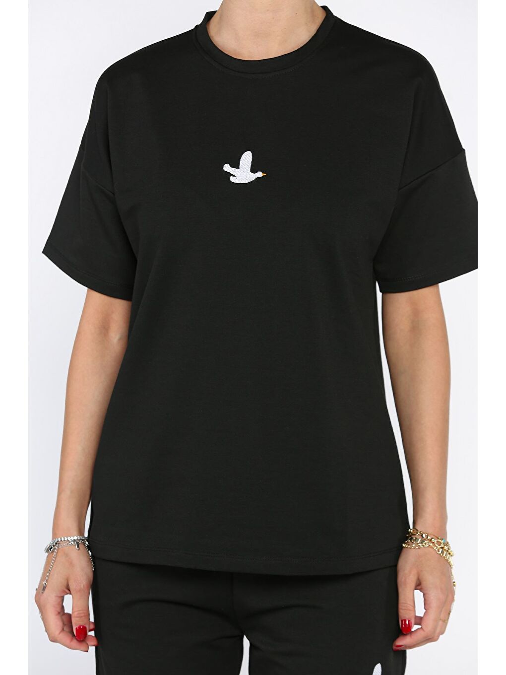 Siyah Kadın Nakış Detaylı Bisiklet Yaka Tişört Pantolon İkili Takım-3