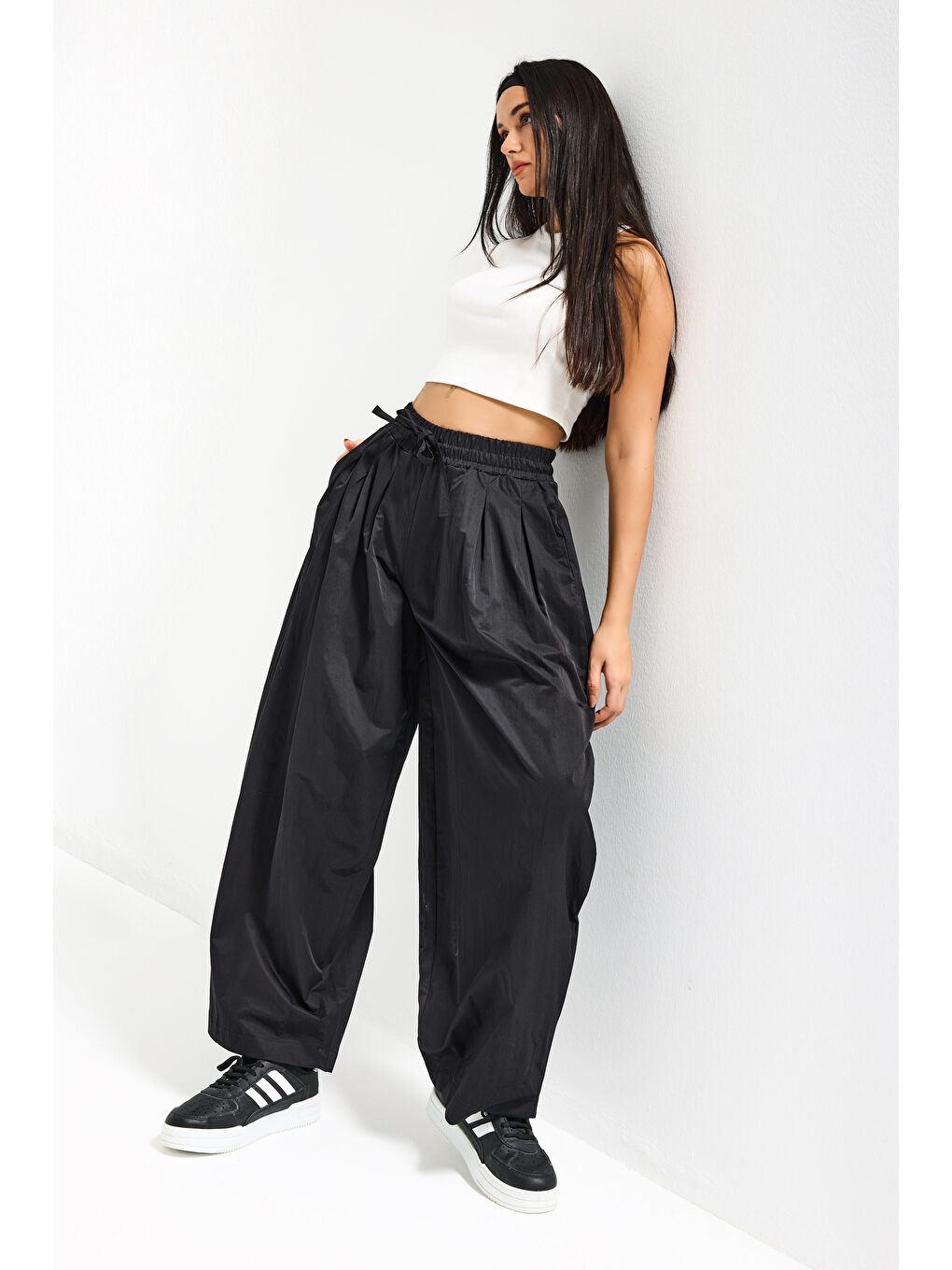 Kadın Siyah s6-1 Süper Balon Fit Bol Kesim Özel Kumaş Pantolon-4