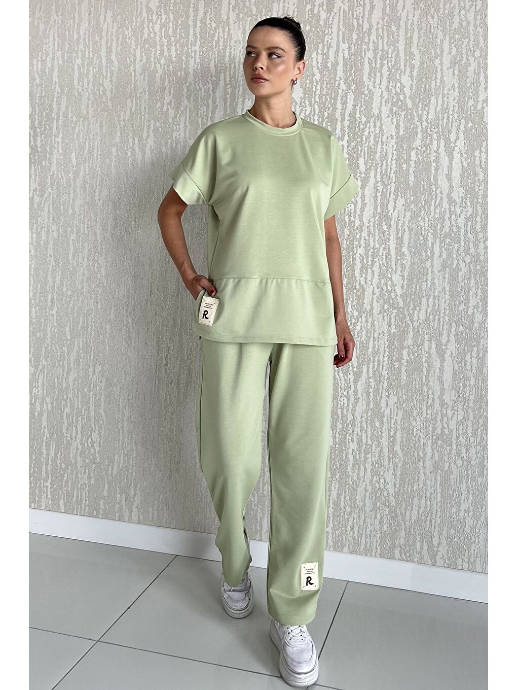 Yeşil Kadın Büyük Beden Armalı Tişört Pantolon İkili Takım-1