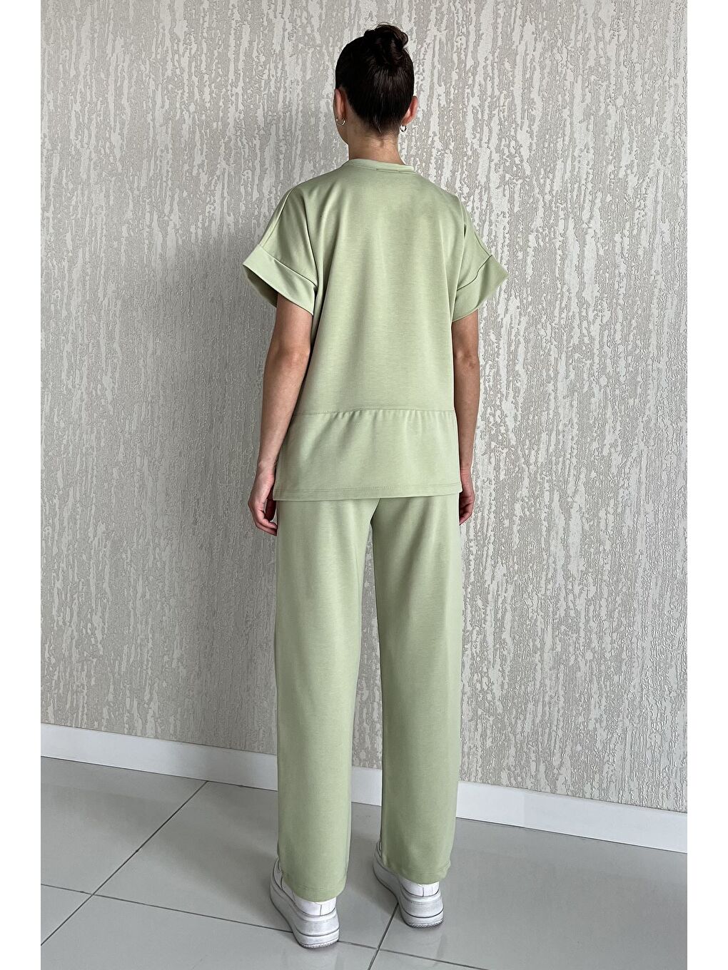 Yeşil Kadın Büyük Beden Armalı Tişört Pantolon İkili Takım-2