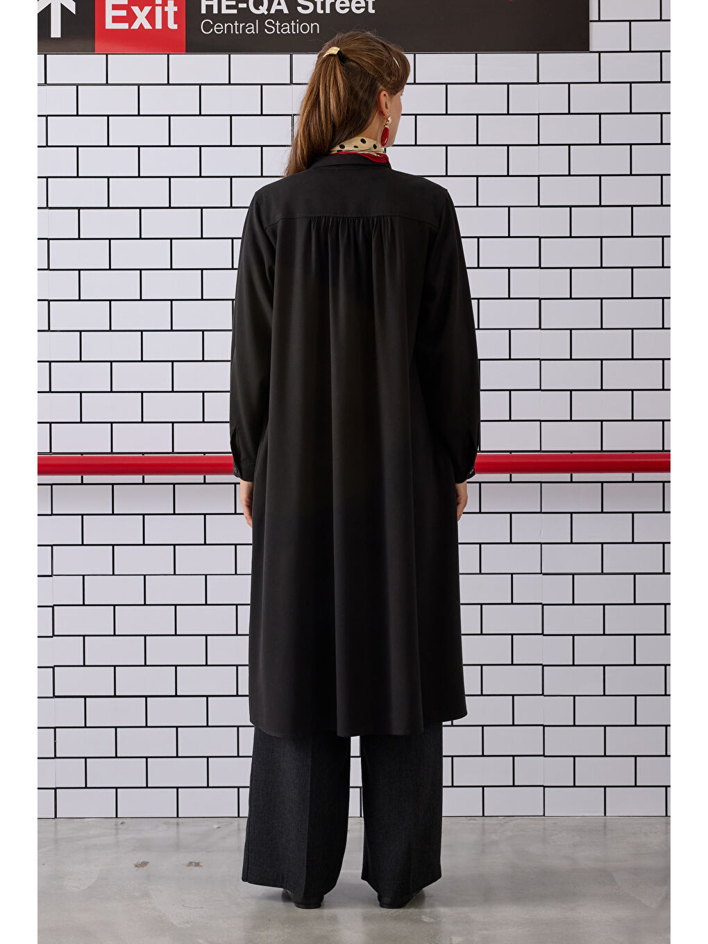 Omzu Büzgülü Gömlek Siyah-3