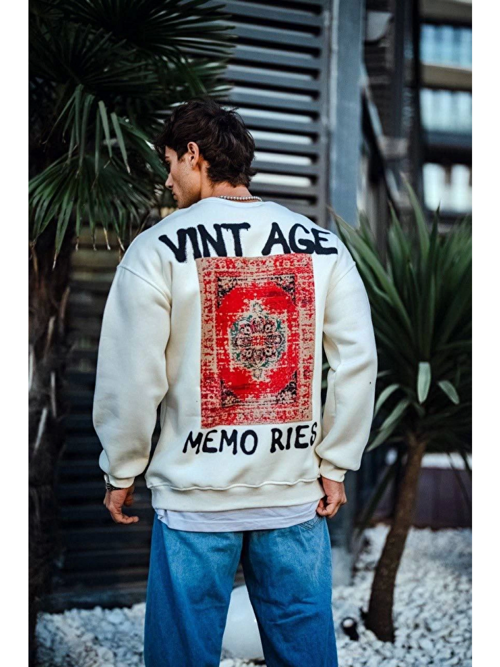 Oversize Bisiklet Yaka Üç İplik Baskılı Sweatshirt - Beyaz-1