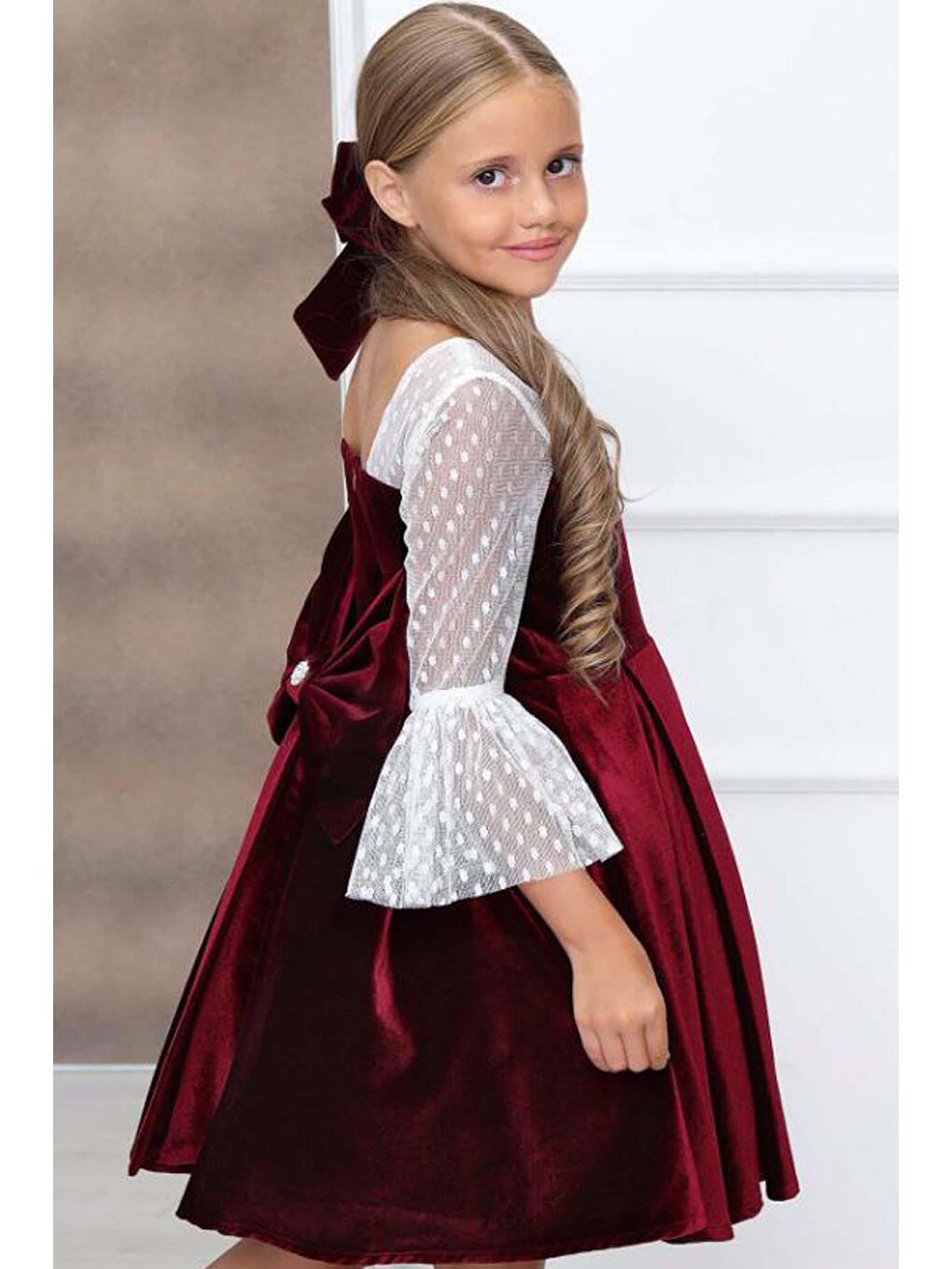 Kız Çocuk Kolları Transparan Puantiye Detaylı Bordo Kadife Elbise-1