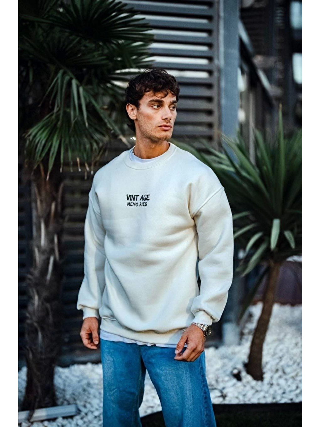 Oversize Bisiklet Yaka Üç İplik Baskılı Sweatshirt - Beyaz-3