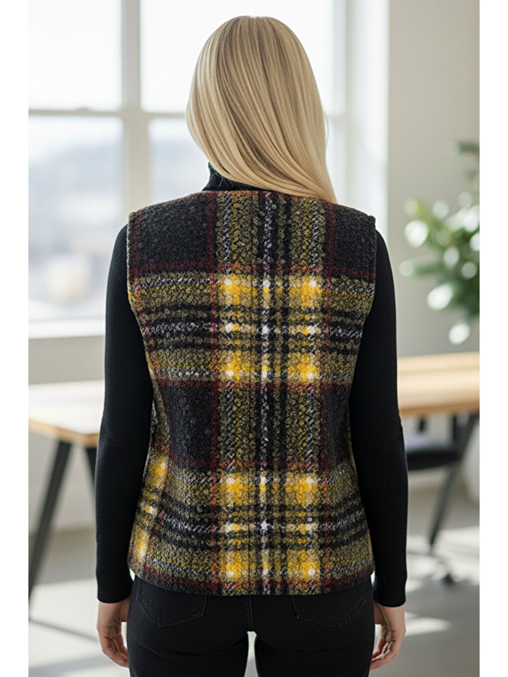İtalyan Siyah-Sarı V Yaka Kolsuz Ekose Kapamasız Kalın Casual Akrilik Dokuma Yelek 64 54-1