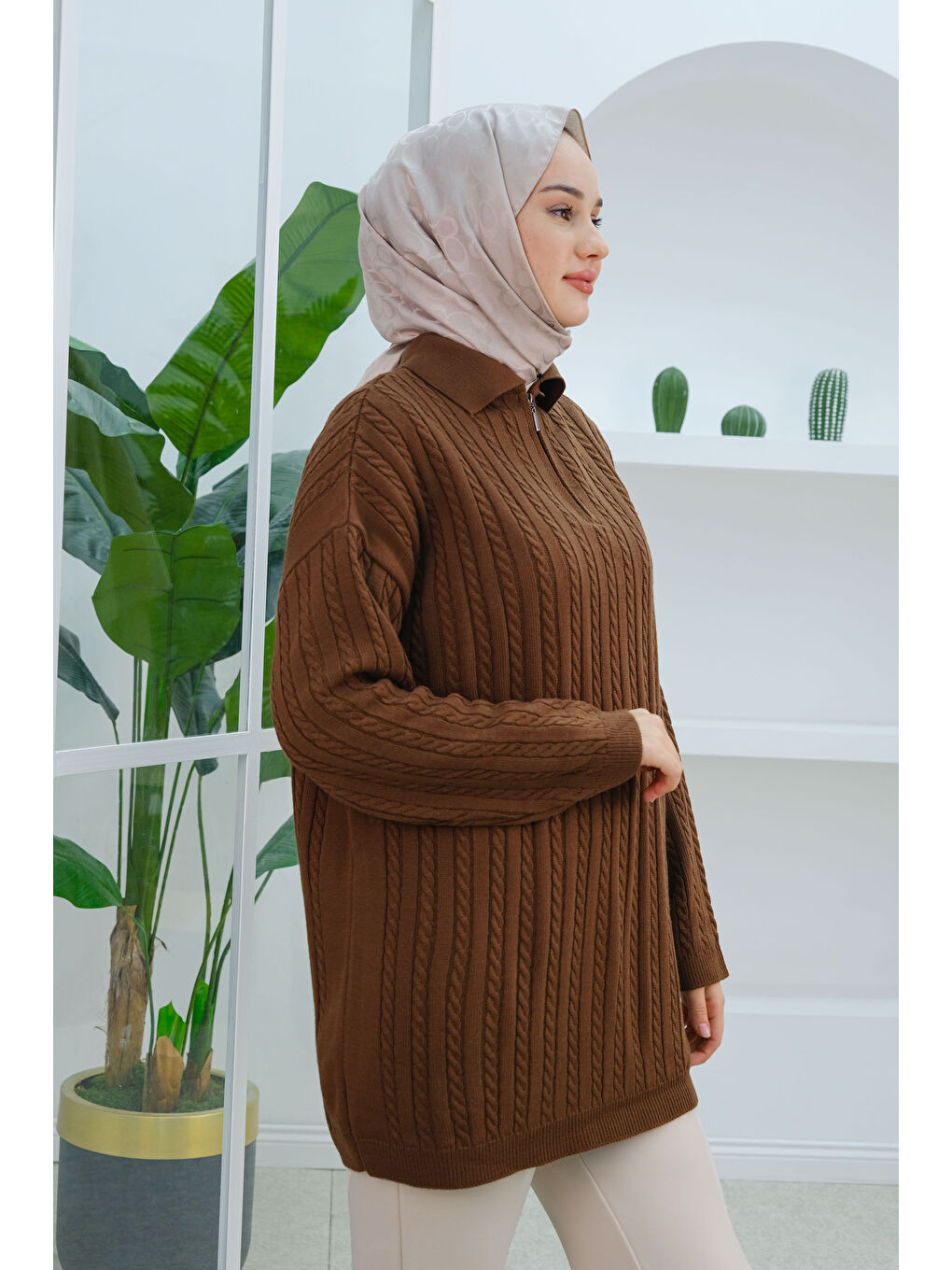 Örgü Desen Yarım Fermuarlı Kazak Kahverengi-3