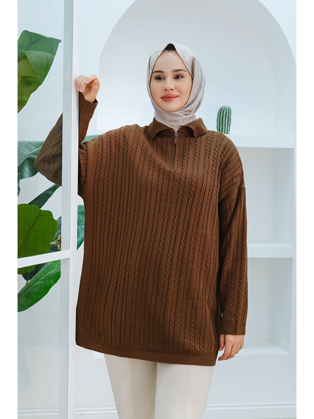 Örgü Desen Yarım Fermuarlı Kazak Kahverengi-4