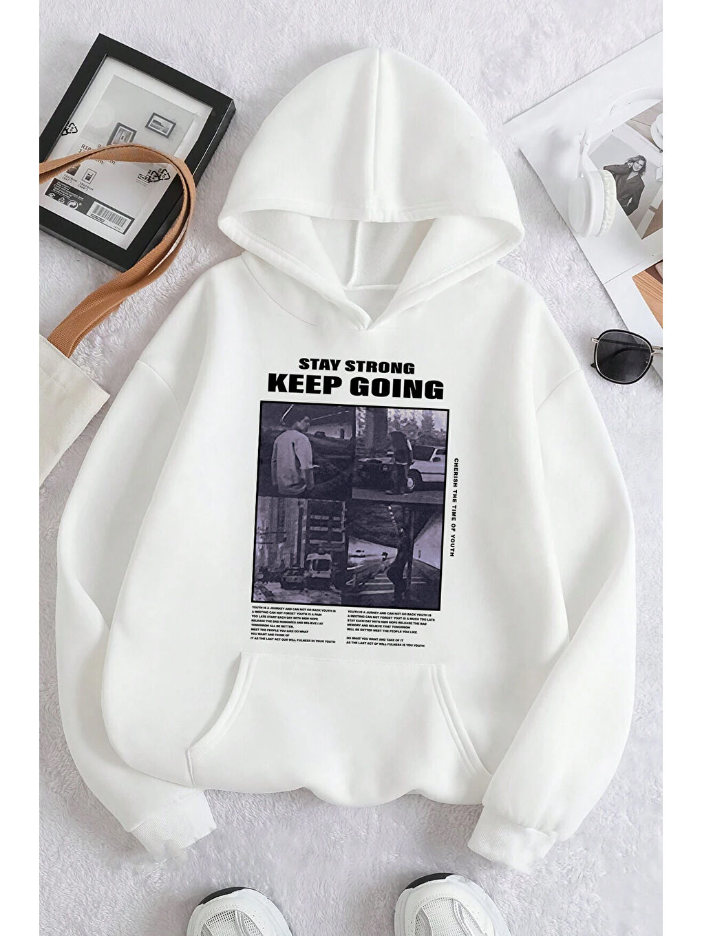 uyguntarz Beyaz Keep Going Baskılı Oversize Sweatshirt