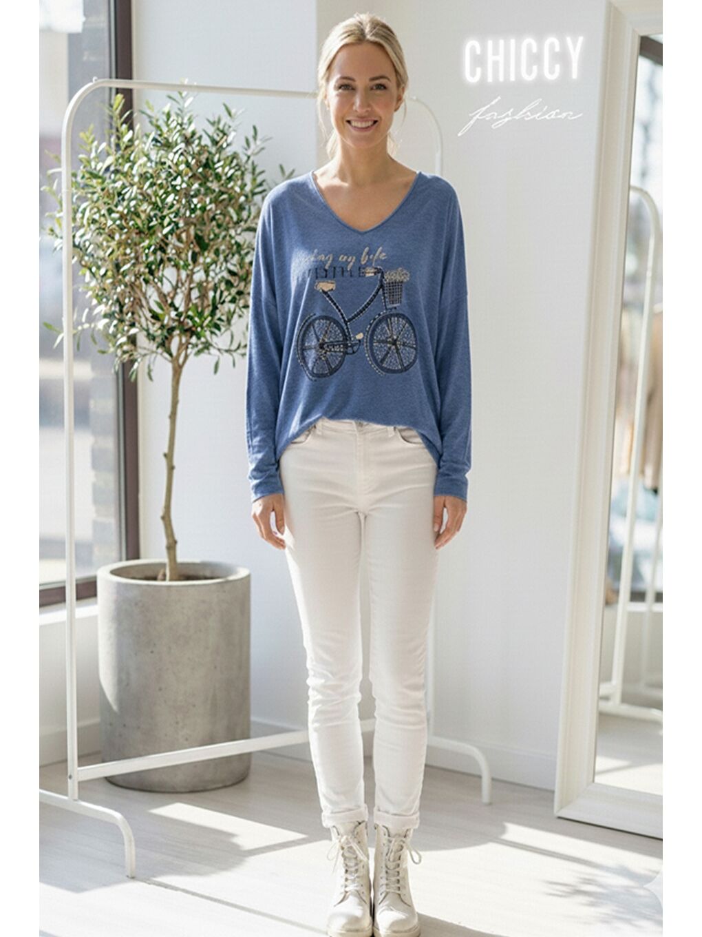 İtalyan Mavi V Yaka Uzun Kol Baskılı Casual Akrilik Oversize Triko Bluz 68 70-3