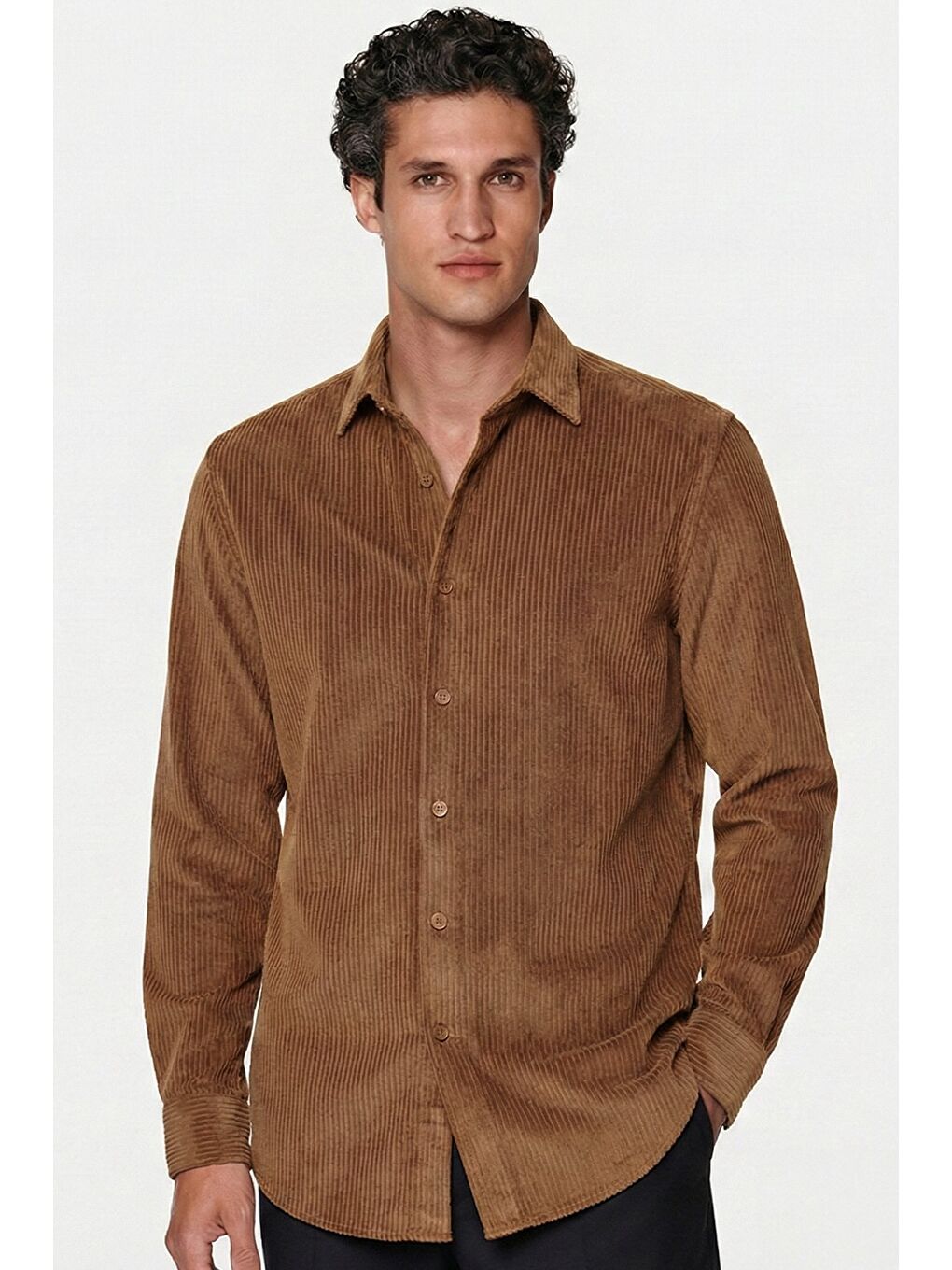 Kahverengi Camel Comfort Fit Pamuklu Fitilli Kadife Uzun Kollu Polo Yaka Erkek Gömlek
