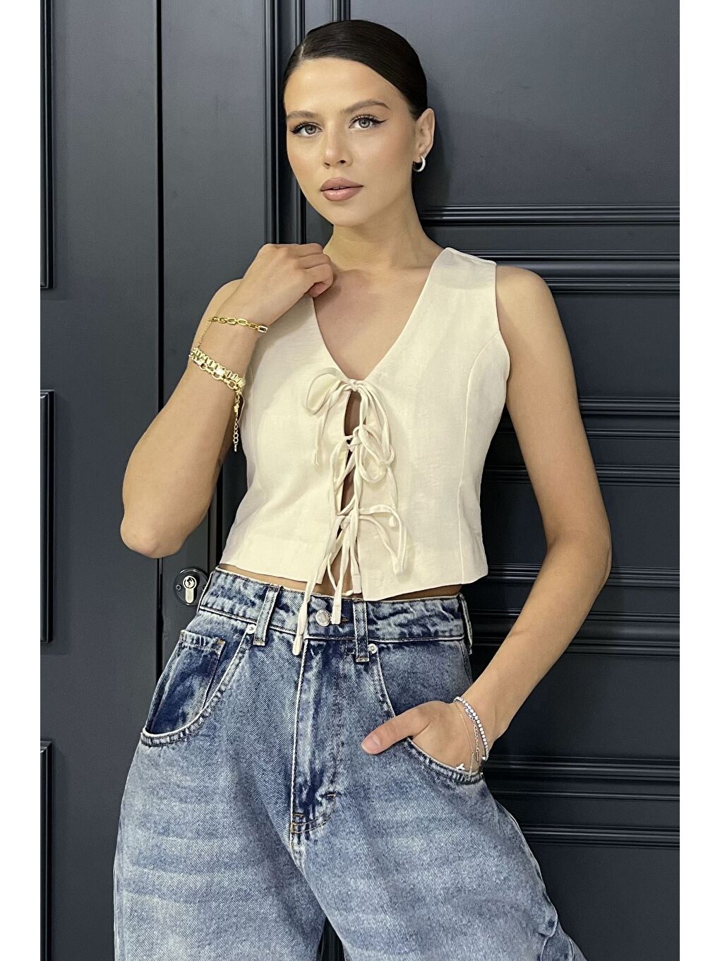 Bej Kadın Ön Bağlamalı Astarlı Keten Yelek-1