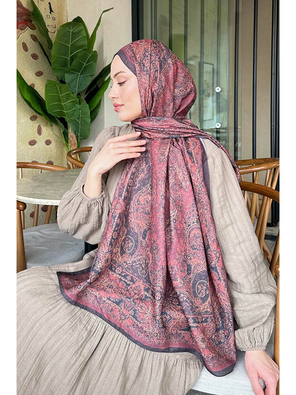 Retro Desen Soft Şal Siyah Bordo-3