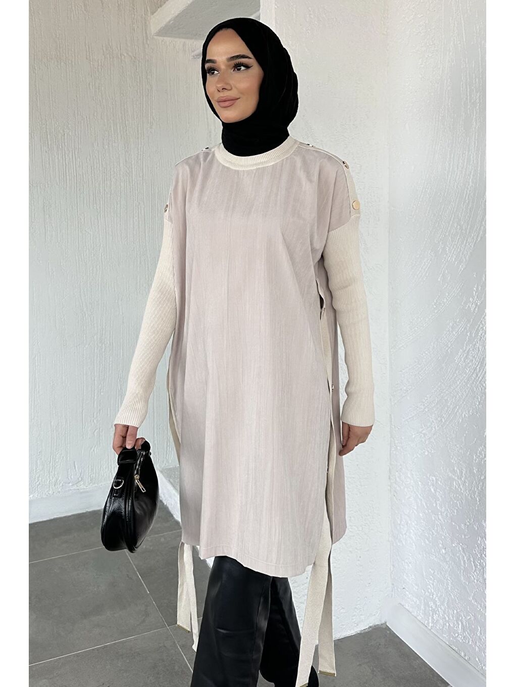 Bej Yan Düğmeli Tesettür Tunik-2
