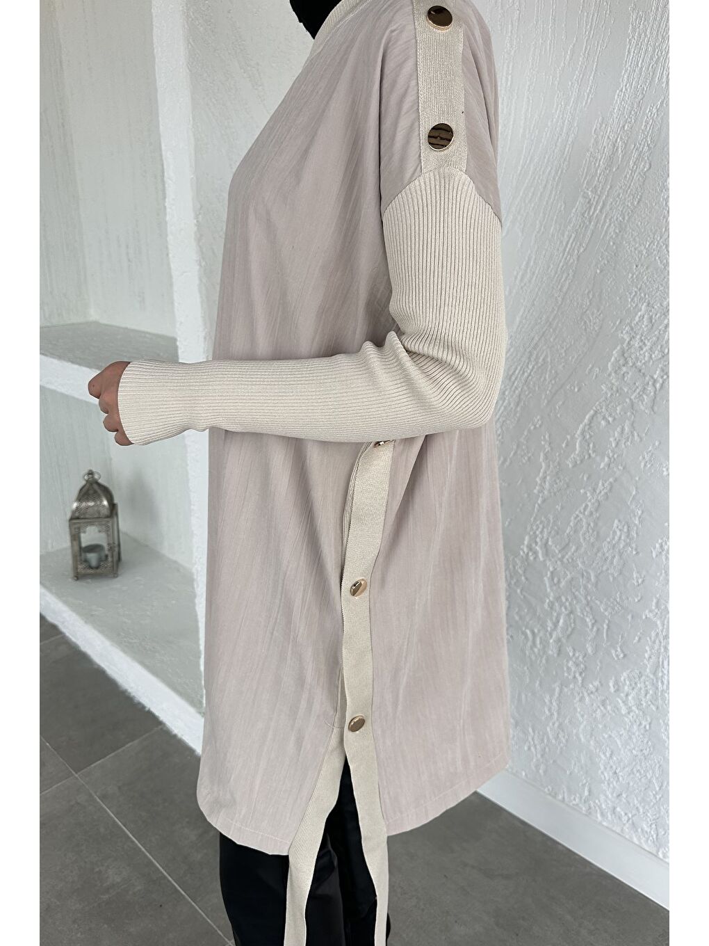 Bej Yan Düğmeli Tesettür Tunik-6