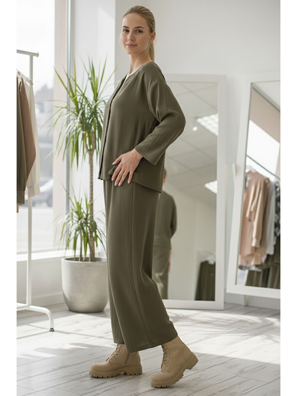 İtalyan Haki Uzun Kol Lastikli Bel İnce Fitilli Kadife Dokuma Alt Üst Takım 67/64 103/58-2