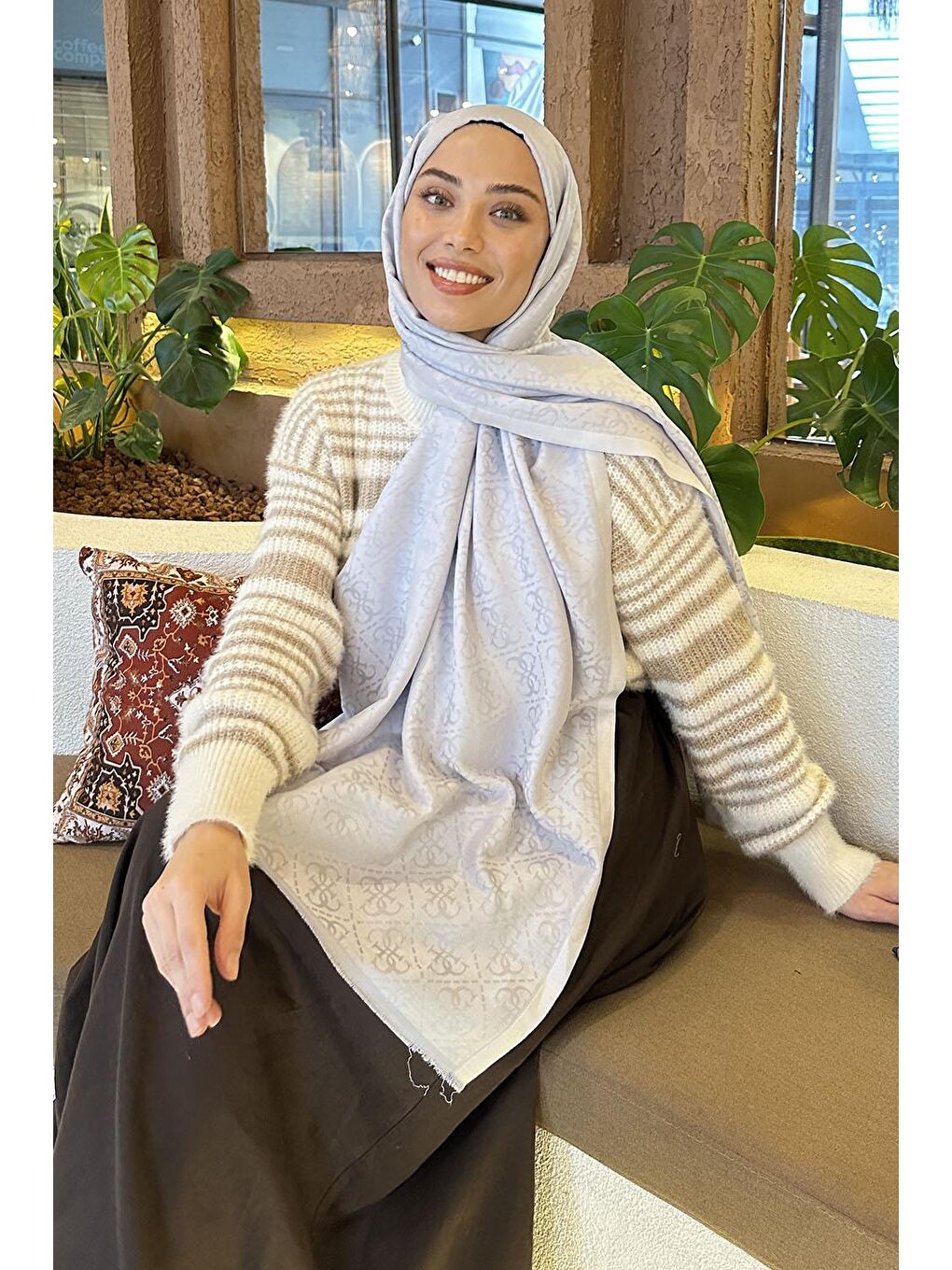 Gue Desen Çift Taraflı Kaşmir Şal Gri