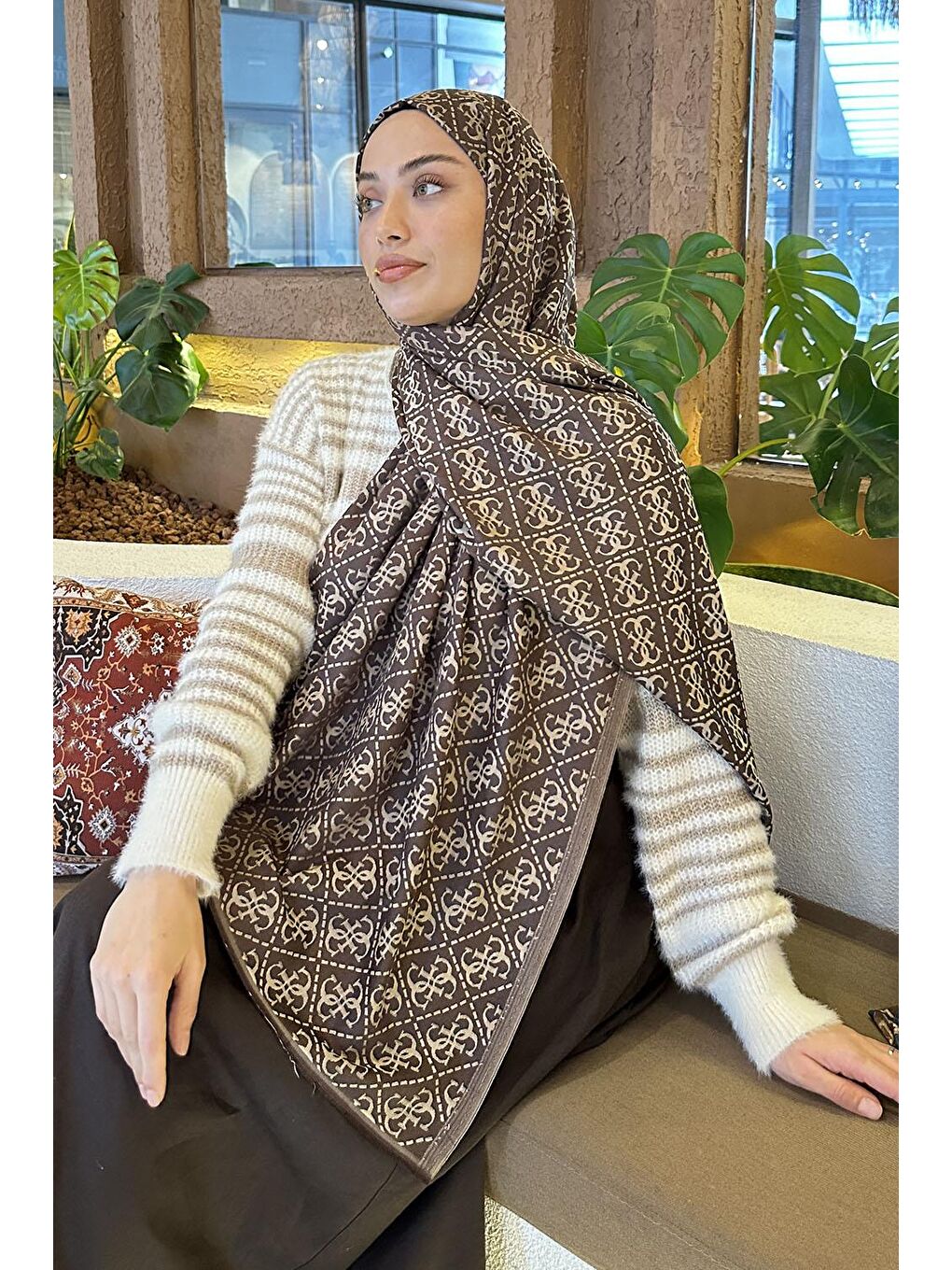 Gue Desen Çift Taraflı Kaşmir Şal Acı Kahverengi-1
