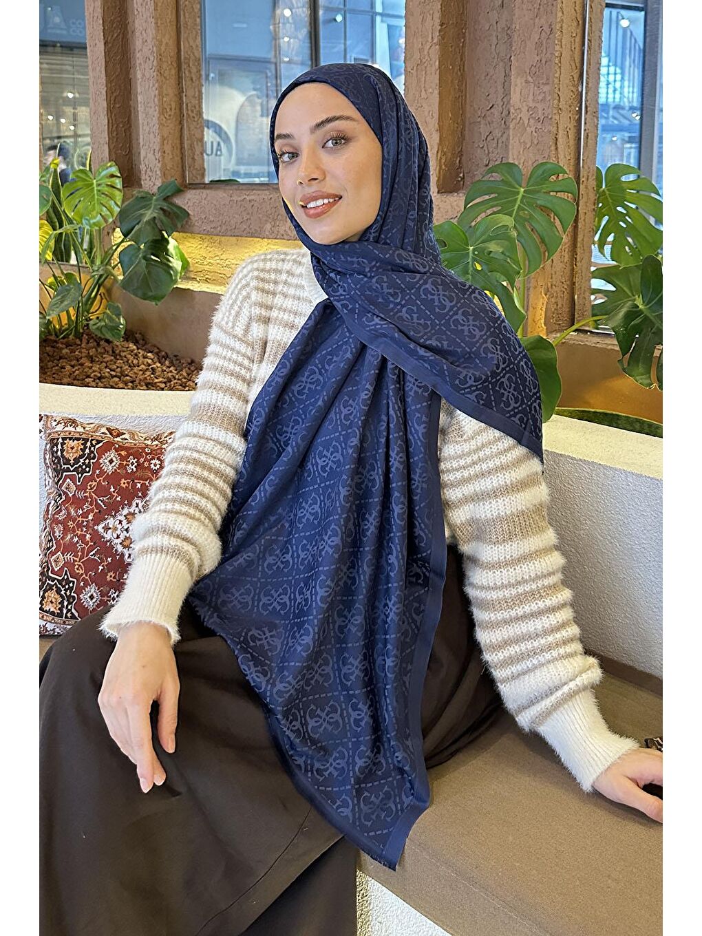 Gue Desen Çift Taraflı Kaşmir Şal Lacivert