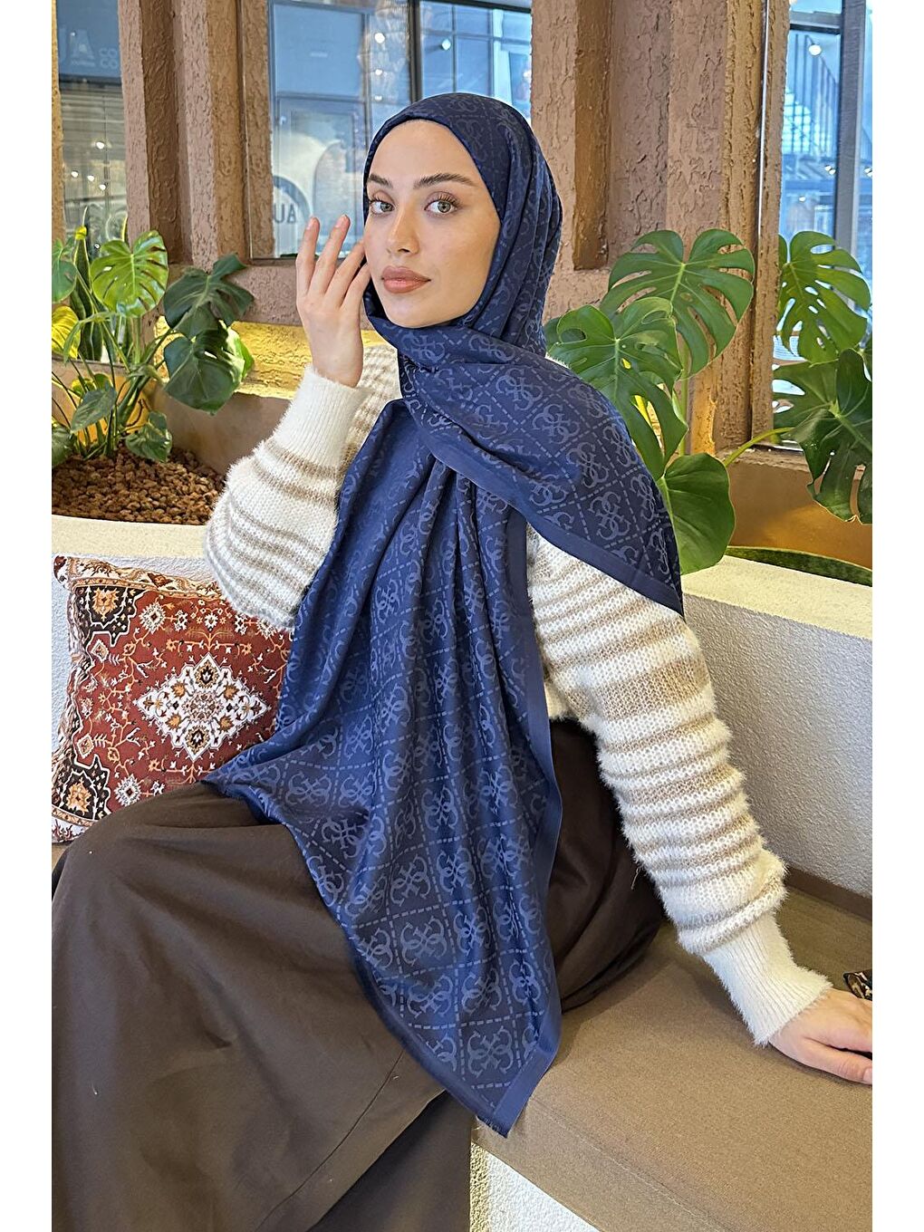 Gue Desen Çift Taraflı Kaşmir Şal Lacivert-2