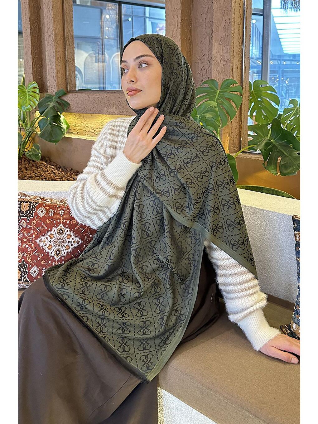 Gue Desen Çift Taraflı Kaşmir Şal Haki-2