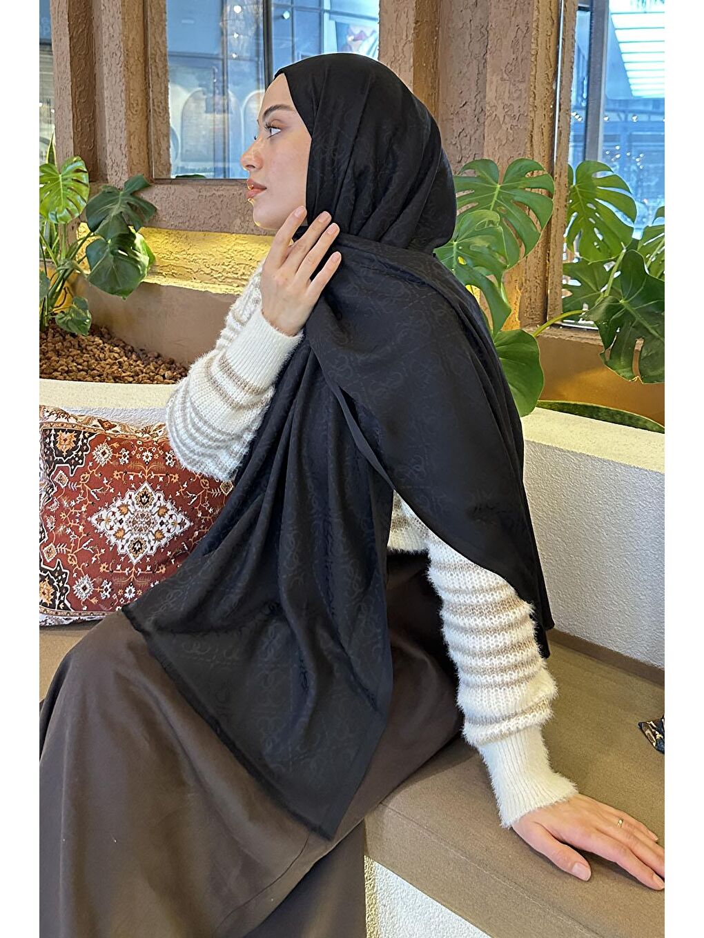 Gue Desen Çift Taraflı Kaşmir Şal Siyah-2