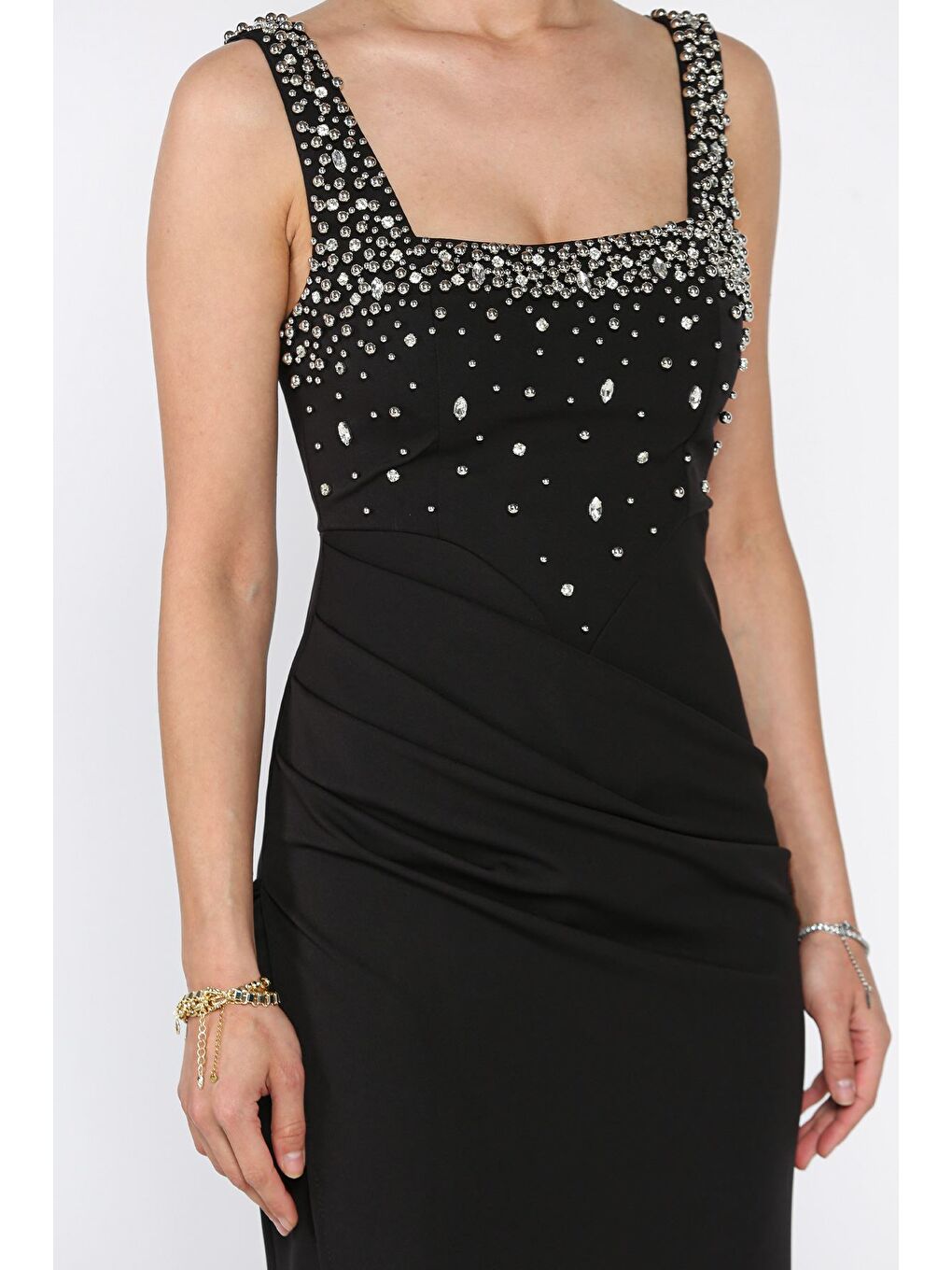 Siyah Kadın Taşlı Drapeli Abiye Elbise-4