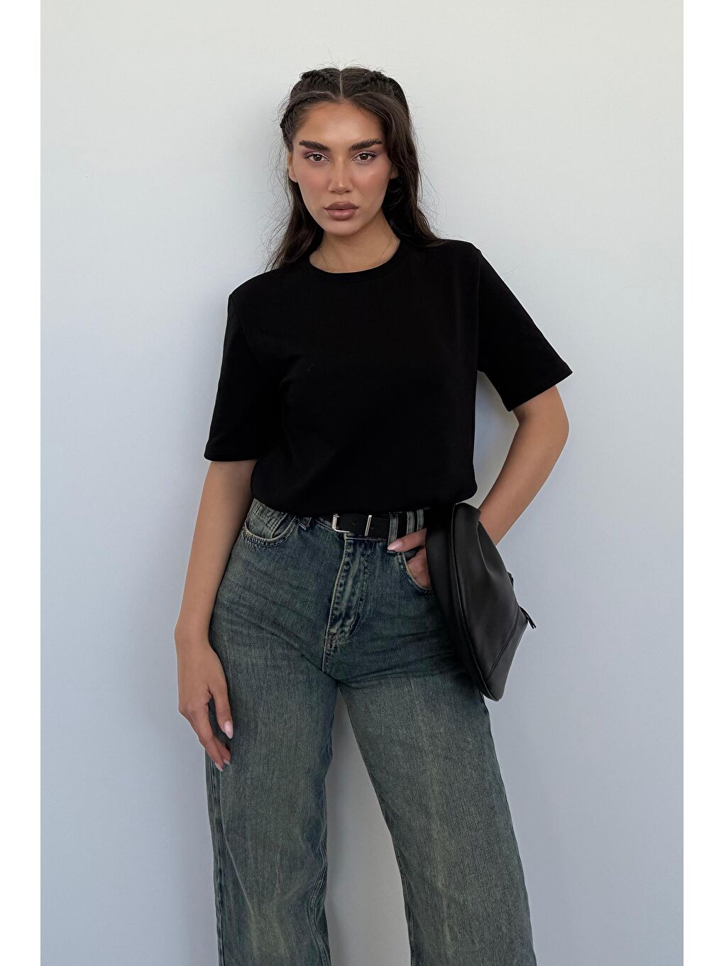 Siyah %100 Pamuk Vatkalı Oversize Kadın T-Shirt Mg2442-2
