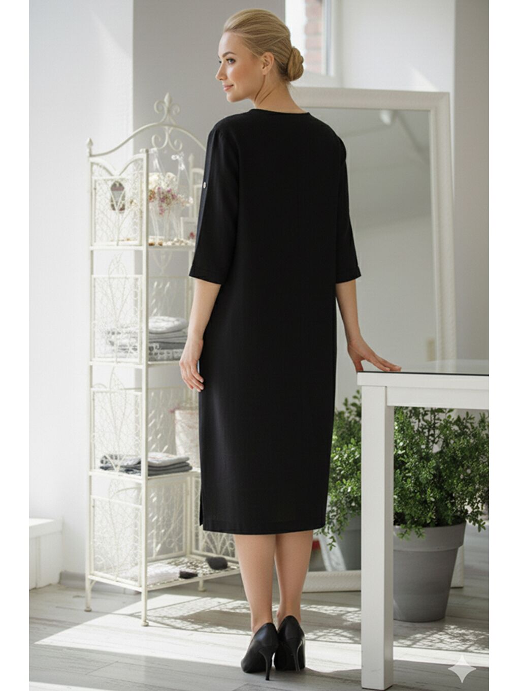 İtalyan Siyah Düğmeli 3/4 Kol Gizli Cepli Yırtmaçlı İnce Fitilli Kadife Uzun Dokuma Elbise 120 55-4