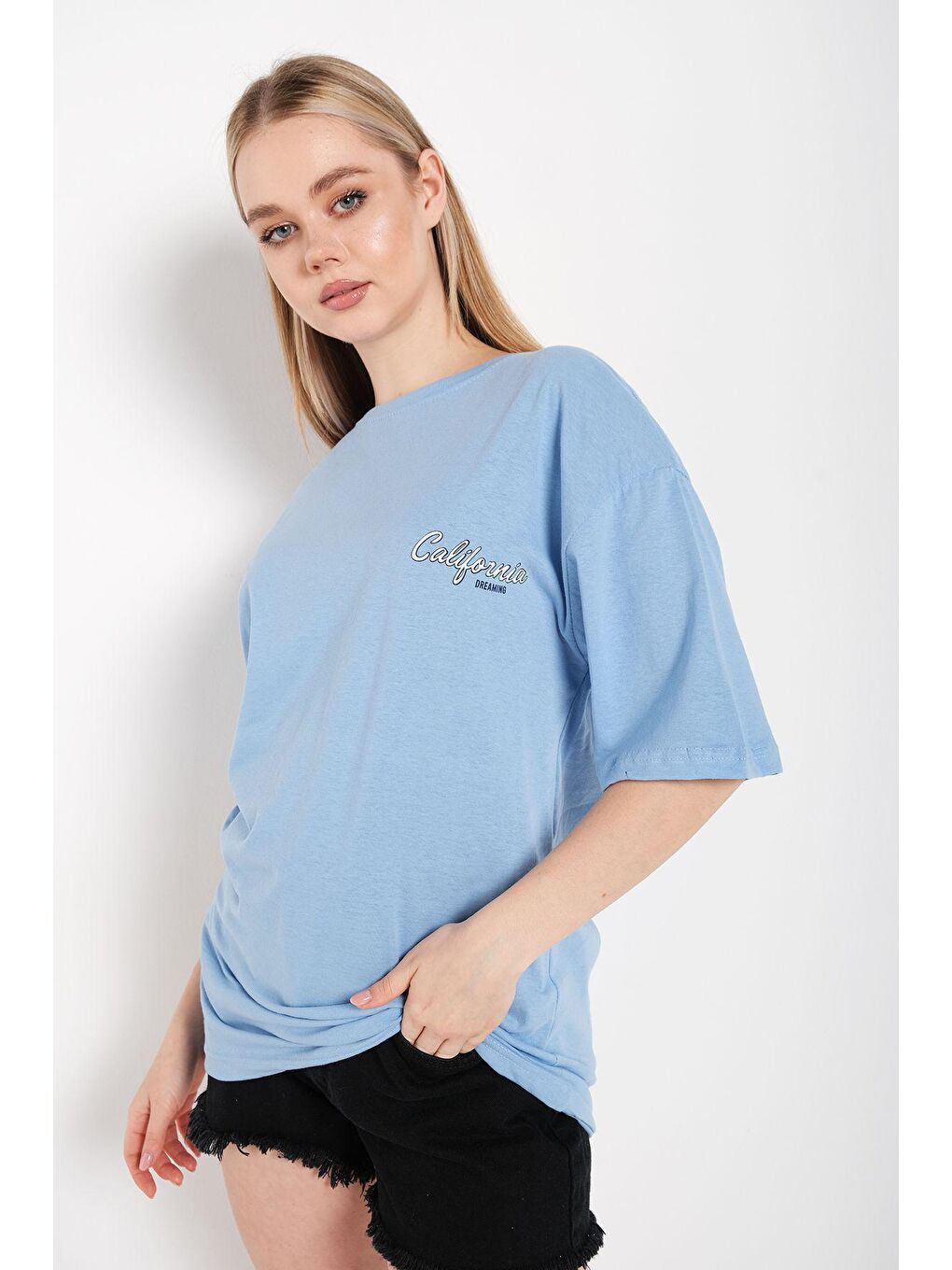 Kadın Bebe Mavisi Oversize California Baskılı Tişört-3