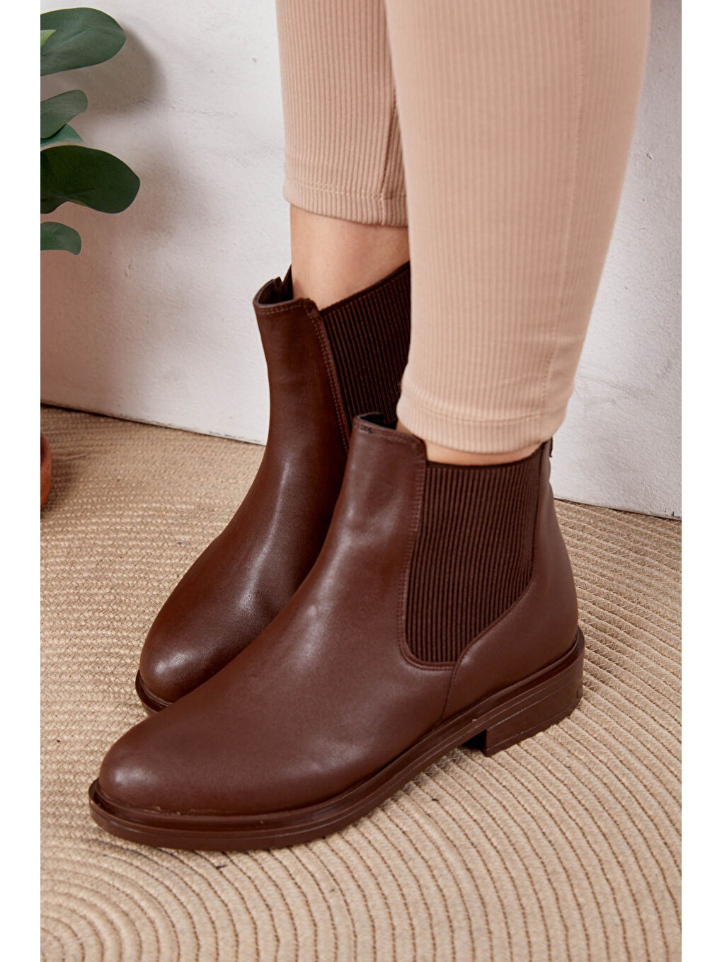 Kahverengi Kadın Kahve Bot - 26389