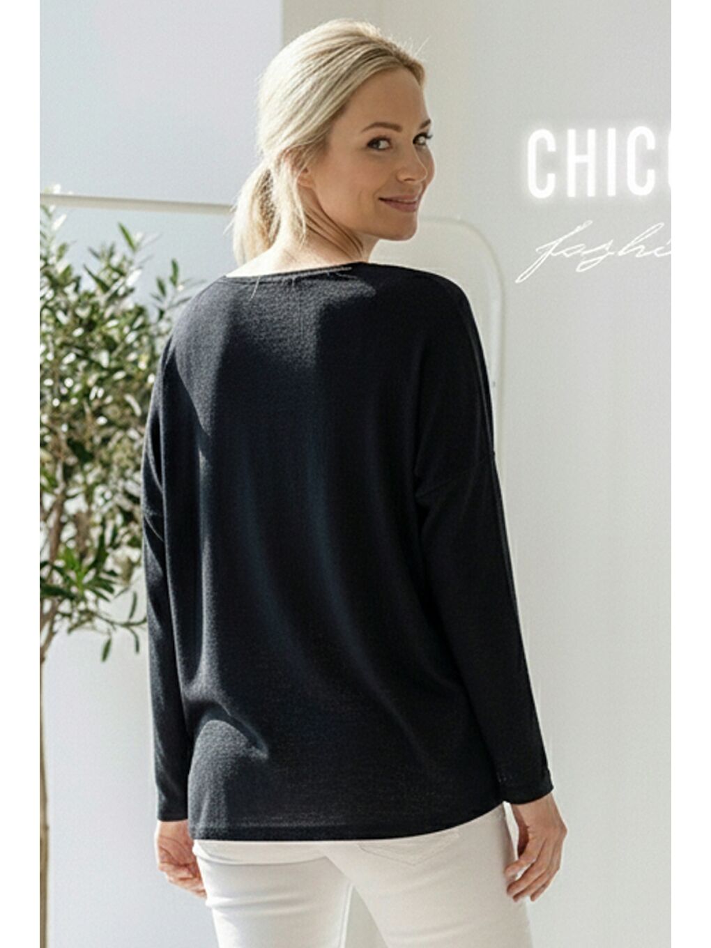 İtalyan Siyah V Yaka Uzun Kol Baskılı Casual Akrilik Oversize Triko Bluz 68 70-2