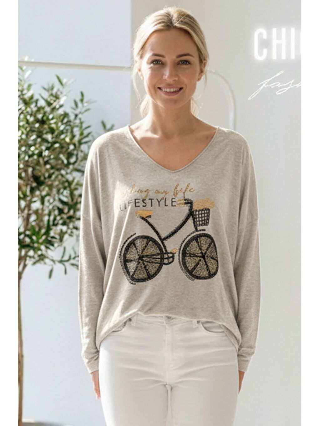 İtalyan Bej V Yaka Uzun Kol Baskılı Casual Akrilik Oversize Triko Bluz 68 70