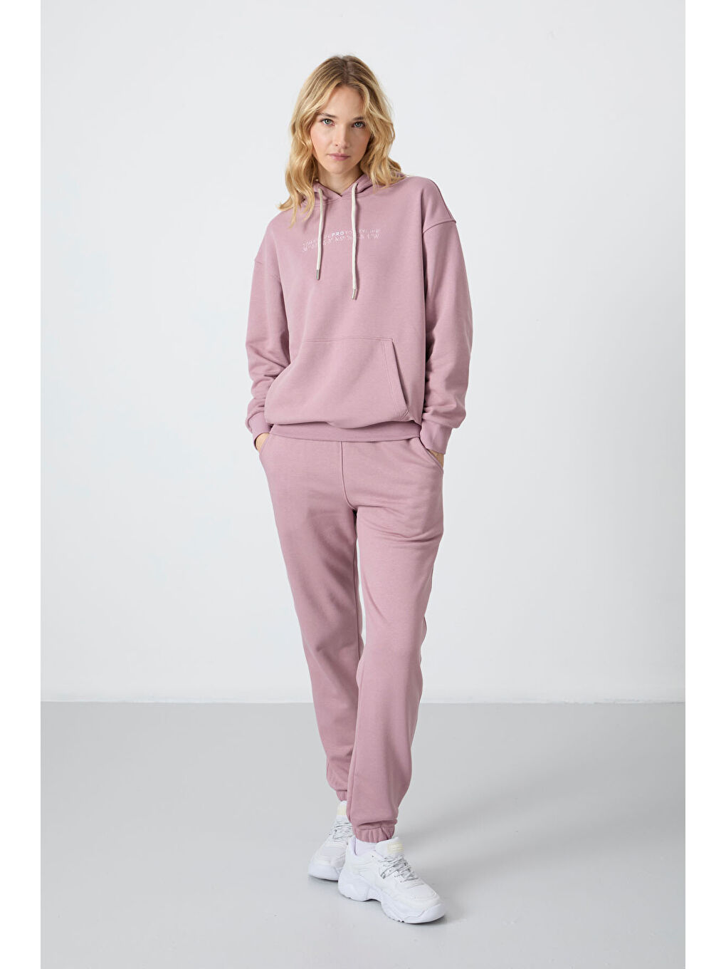 Pembe Gül Kurusu Kapüşonlu Kanguru Cep Oversize Lastik Paça Kadın Eşofman Takımı - 95288-8