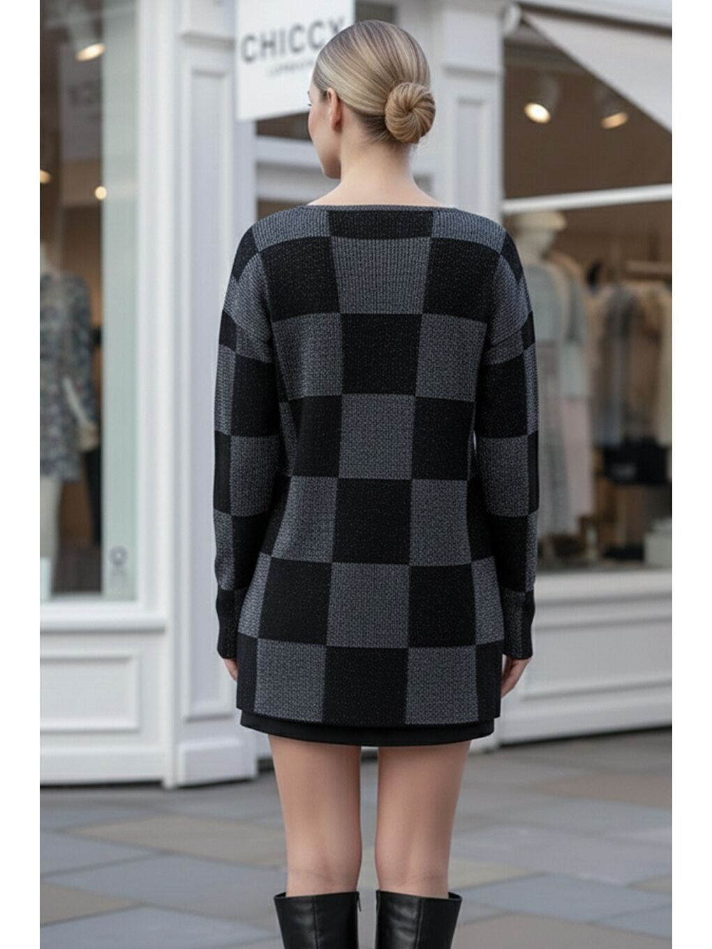 Siyah-Gri V Yaka Uzun Kol Ekose İnce Simli Casual Oversize Triko Kazak 73 64-3