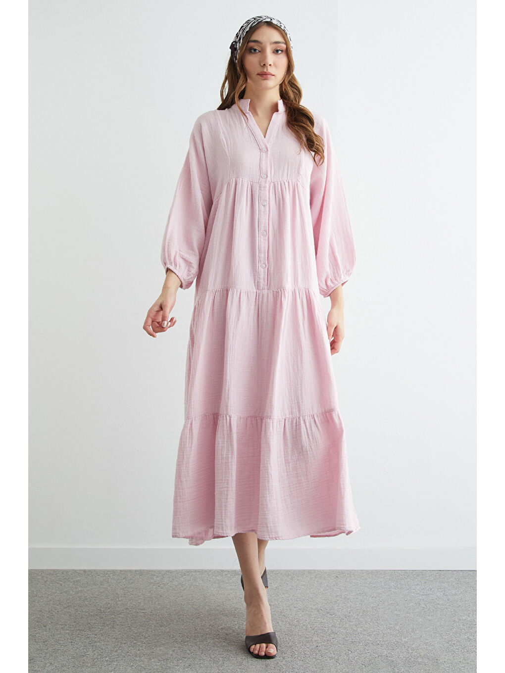 Pembe Fullamodest Yarım Düğmeli Hakim Yaka Müslin Elbise-2