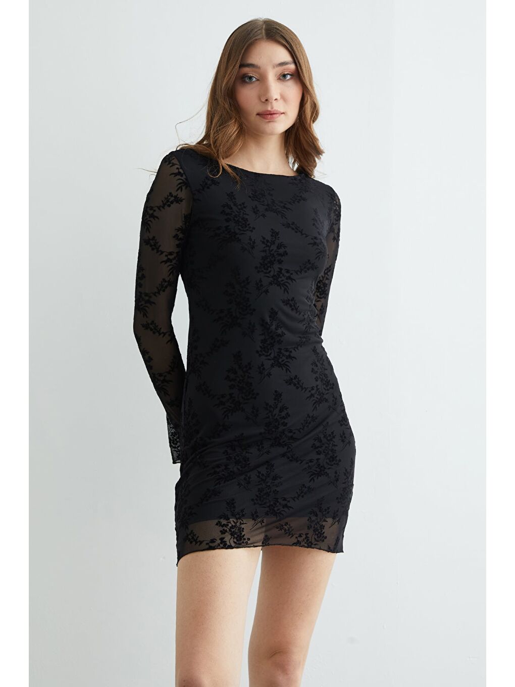 Siyah Kadife Detaylı Mini Boy Transparan Elbise-2