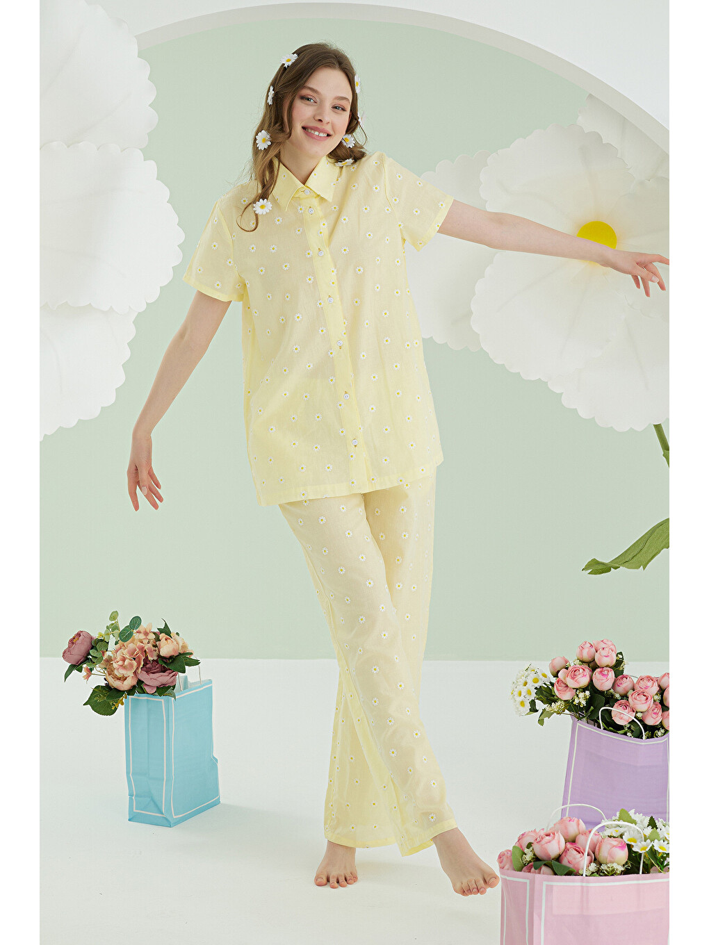 Sarı Papatyalı Önden Düğmeli Pijama Takımı