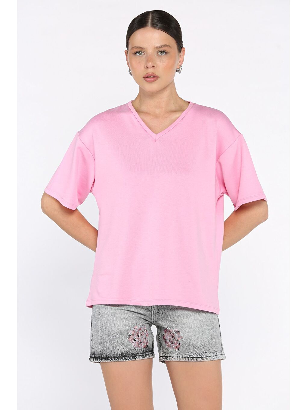 Pembe Kadın V Yaka Basic Tişört-1