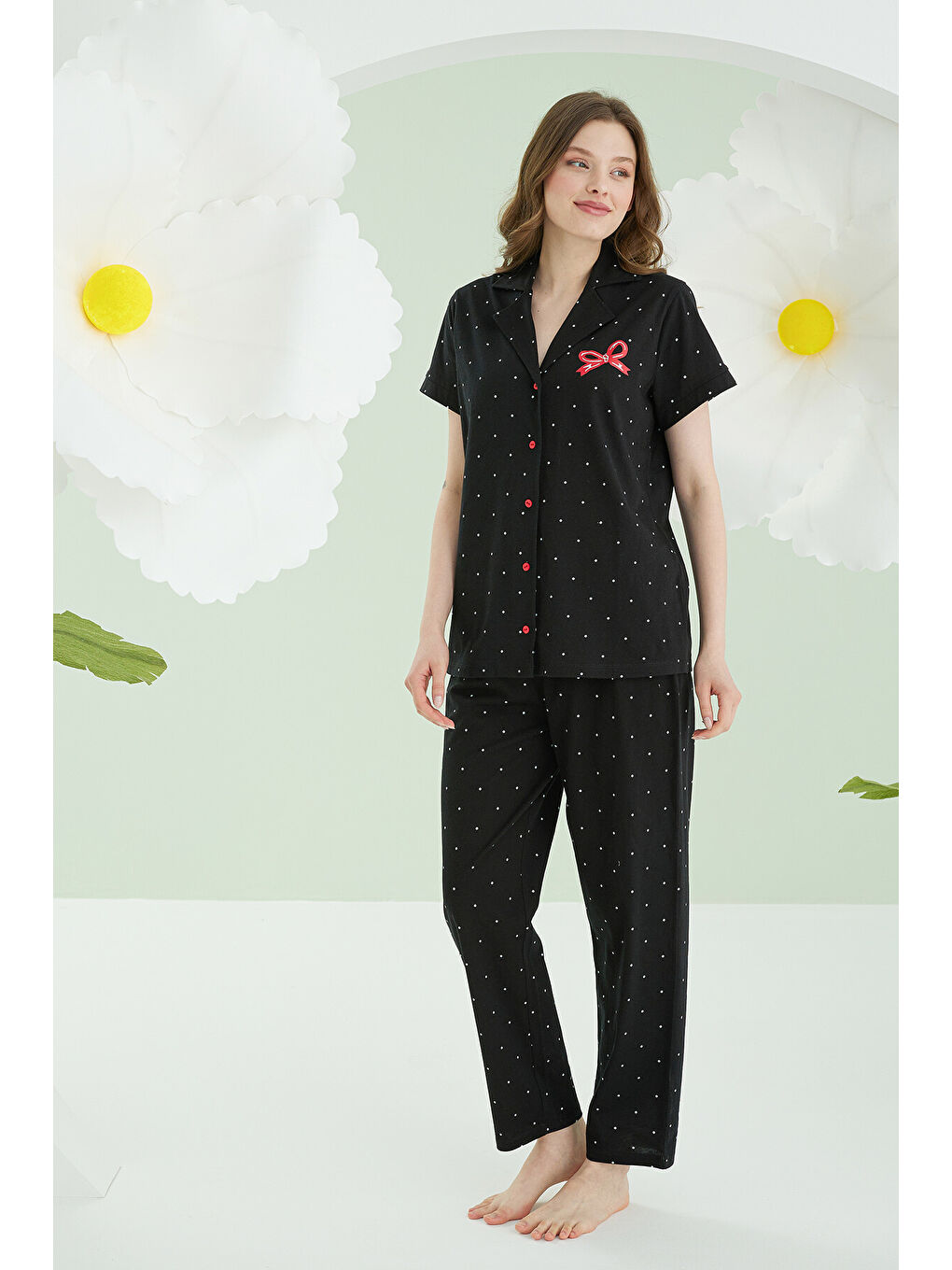 Siyah Bow Önden Düğmeli Pijama Takımı