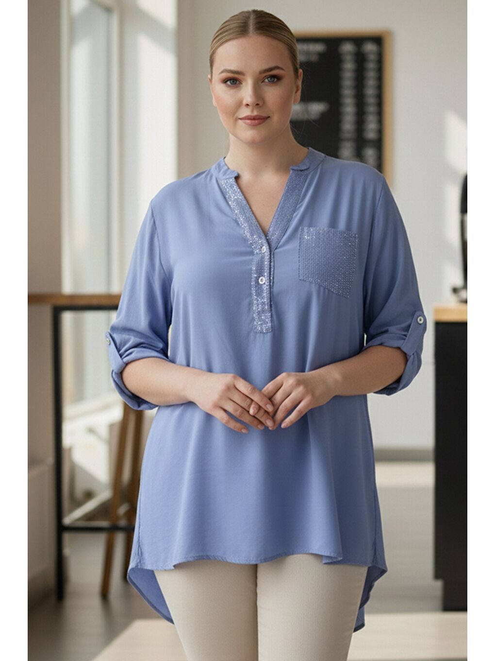 İtalyan Büyük Beden Mavi Hakim Yaka Düğmeli Uzun Kollu Pullu Cepli Casual Dokuma Bluz 72 65-1