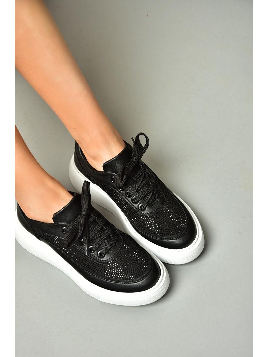 S2740485 Siyah Kadın Spor