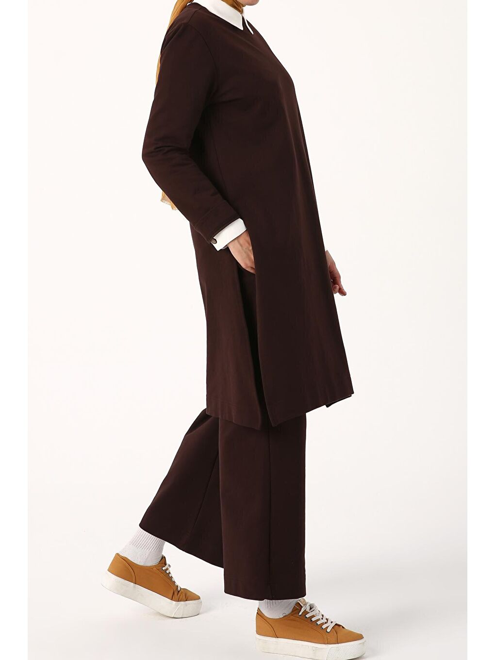 Kahverengi Kahve Yanları Yırtmaçlı Pantolonlu Cepli Takım-3