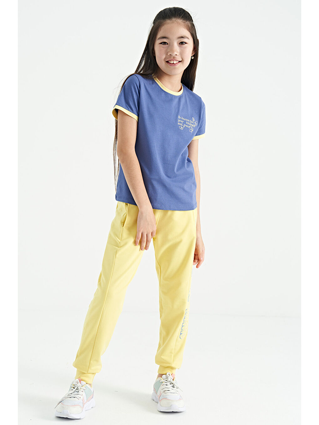 Sarı Limon Yan Yazı Nakışlı Bağcıklı Standart Kalıp Jogger Kız Çocuk Eşofman Alt - 75123-6