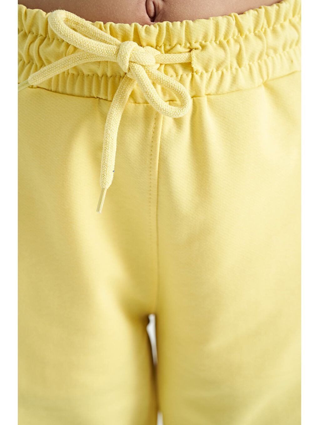 Sarı Limon Yan Yazı Nakışlı Bağcıklı Standart Kalıp Jogger Kız Çocuk Eşofman Alt - 75123-8