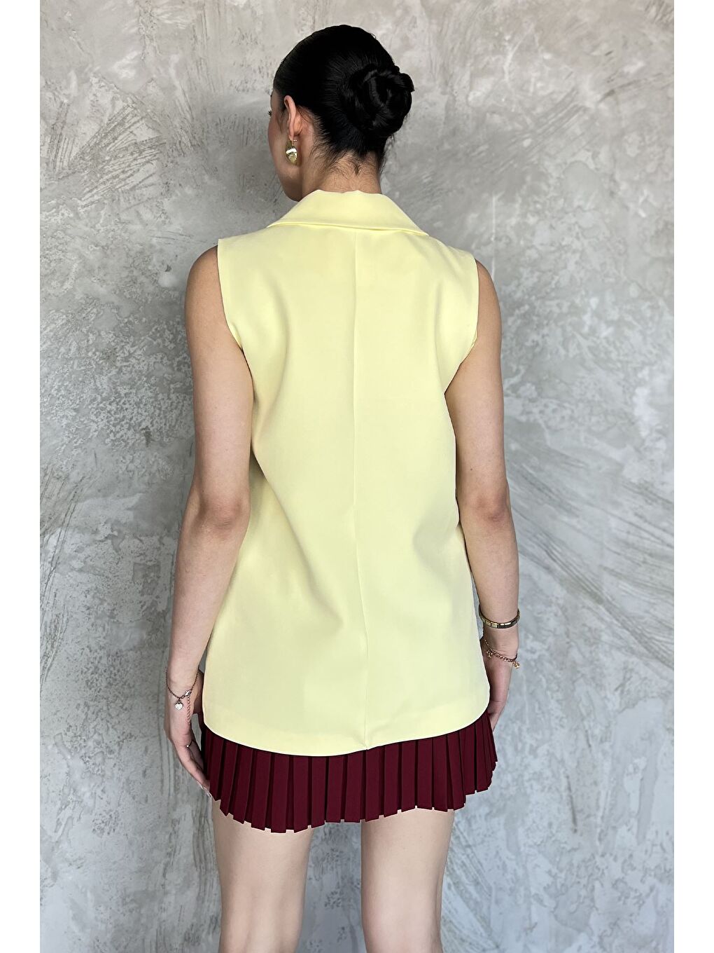 Sarı Kruvaze Yaka Astarlı Kadın Yelek-2