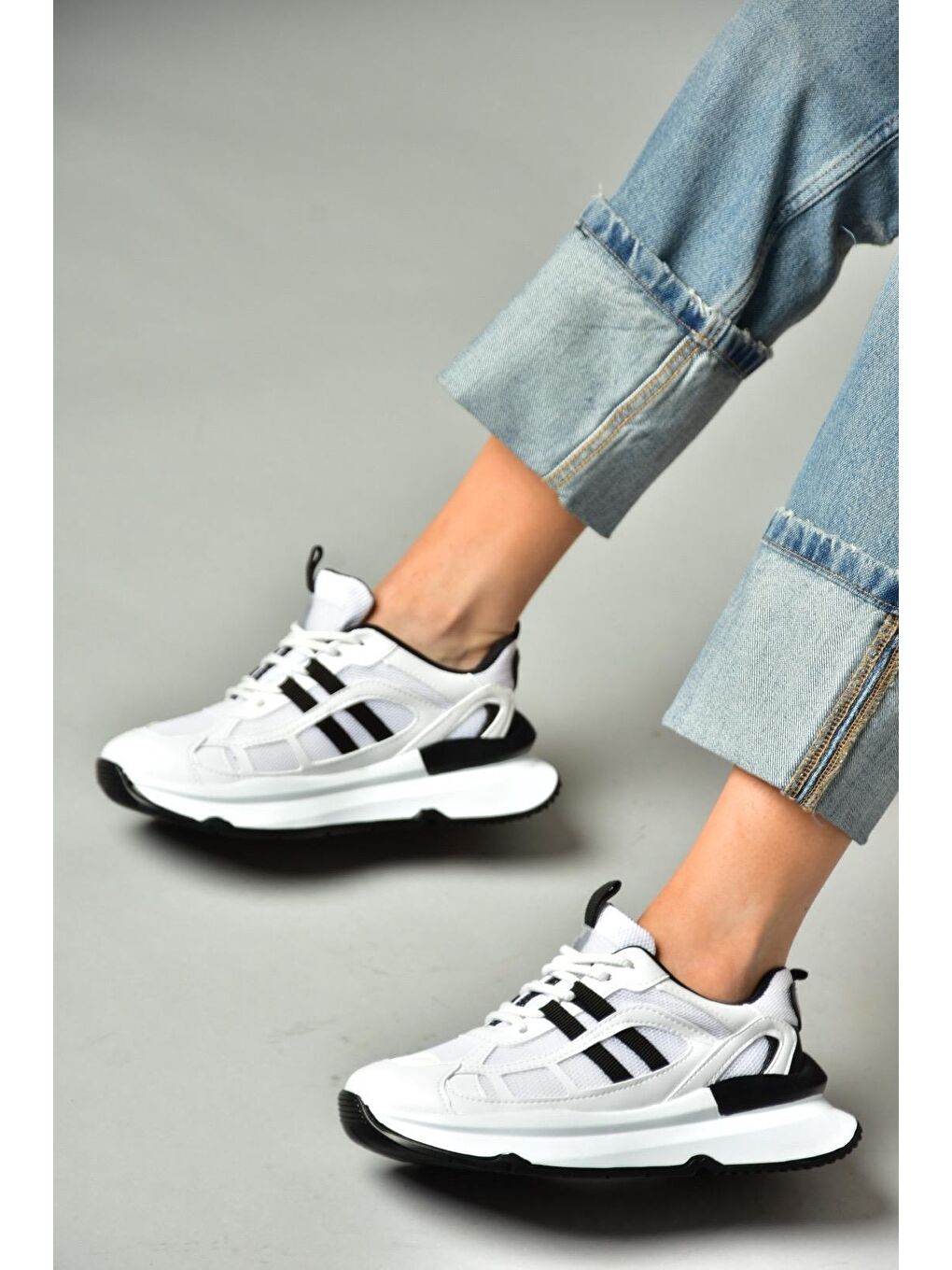 S9730176 Siyah-Beyaz Kadın Spor-1