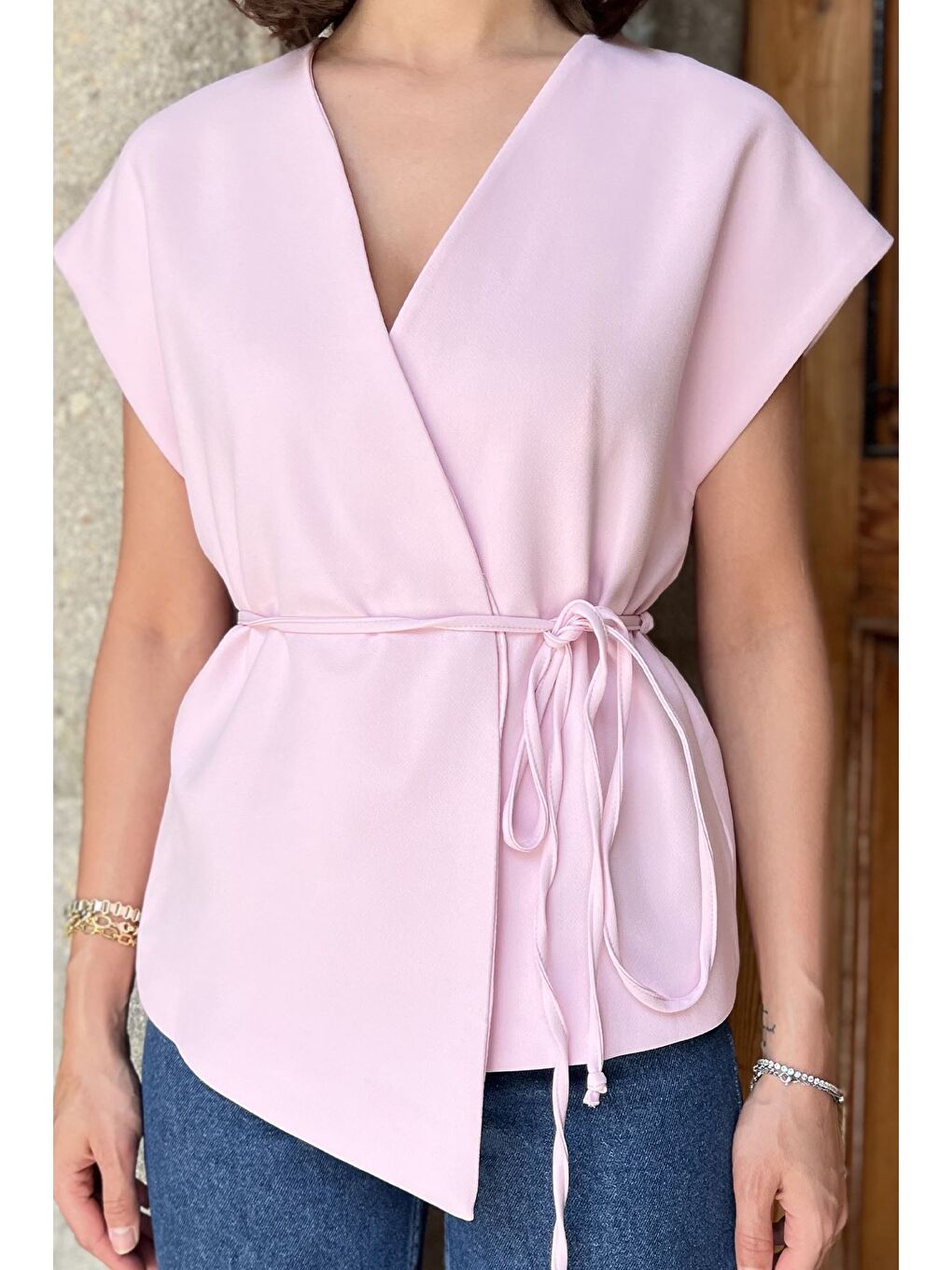 Pembe Kadın Kruvaze Yaka Bel Bağlama Detaylı Astarlı Yelek-3