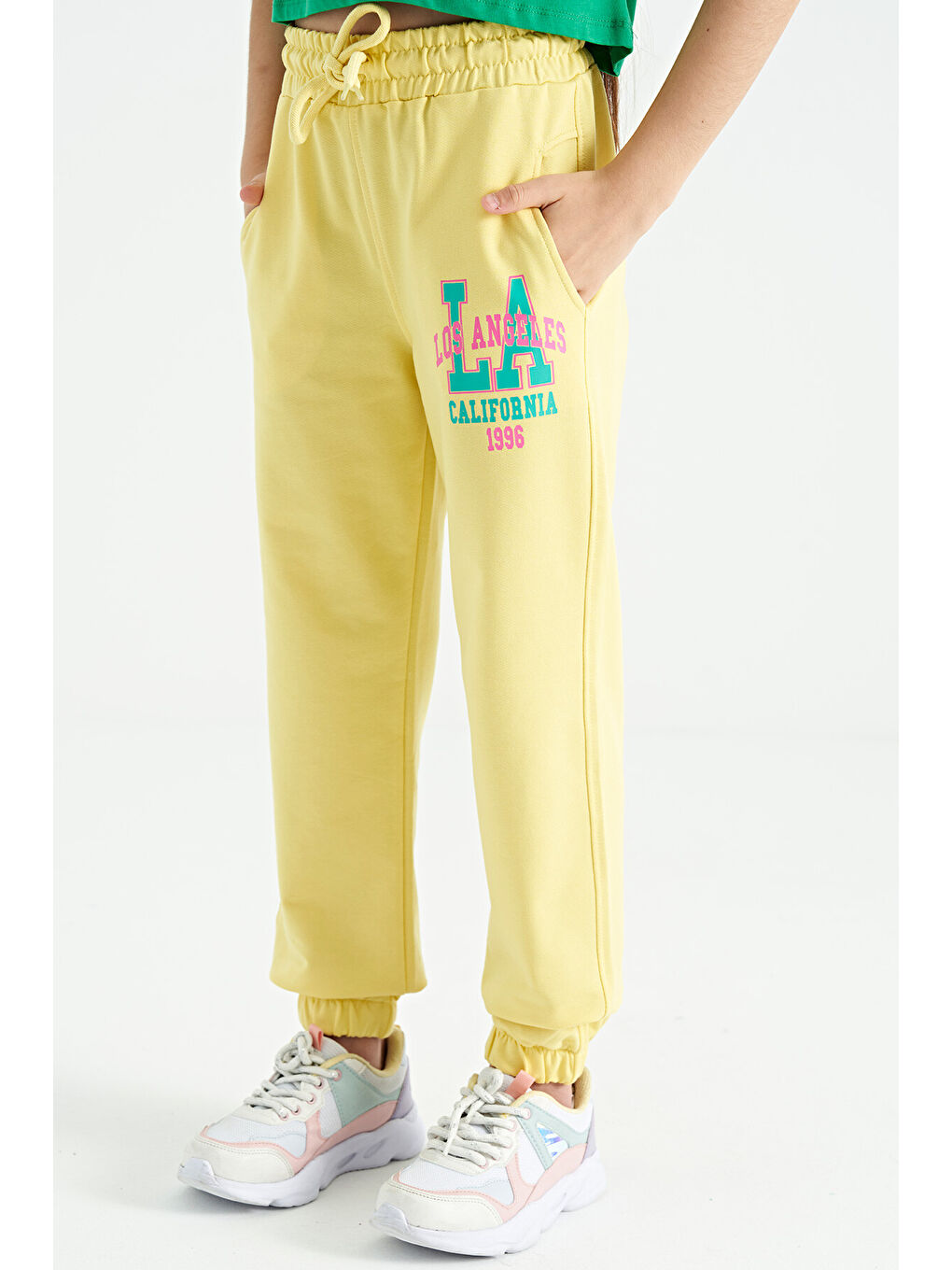 Sarı Limon Yazı Nakışlı Standart Kalıp Jogger Kız Çocuk Eşofman Alt - 75120-8