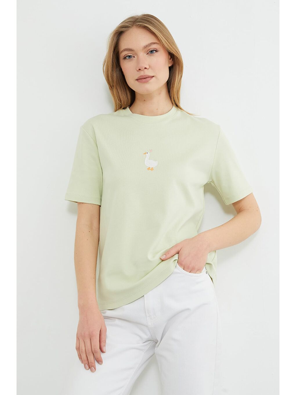 Yeşil Ördek Nakışlı Bisiklet Yaka Salaş Tişört