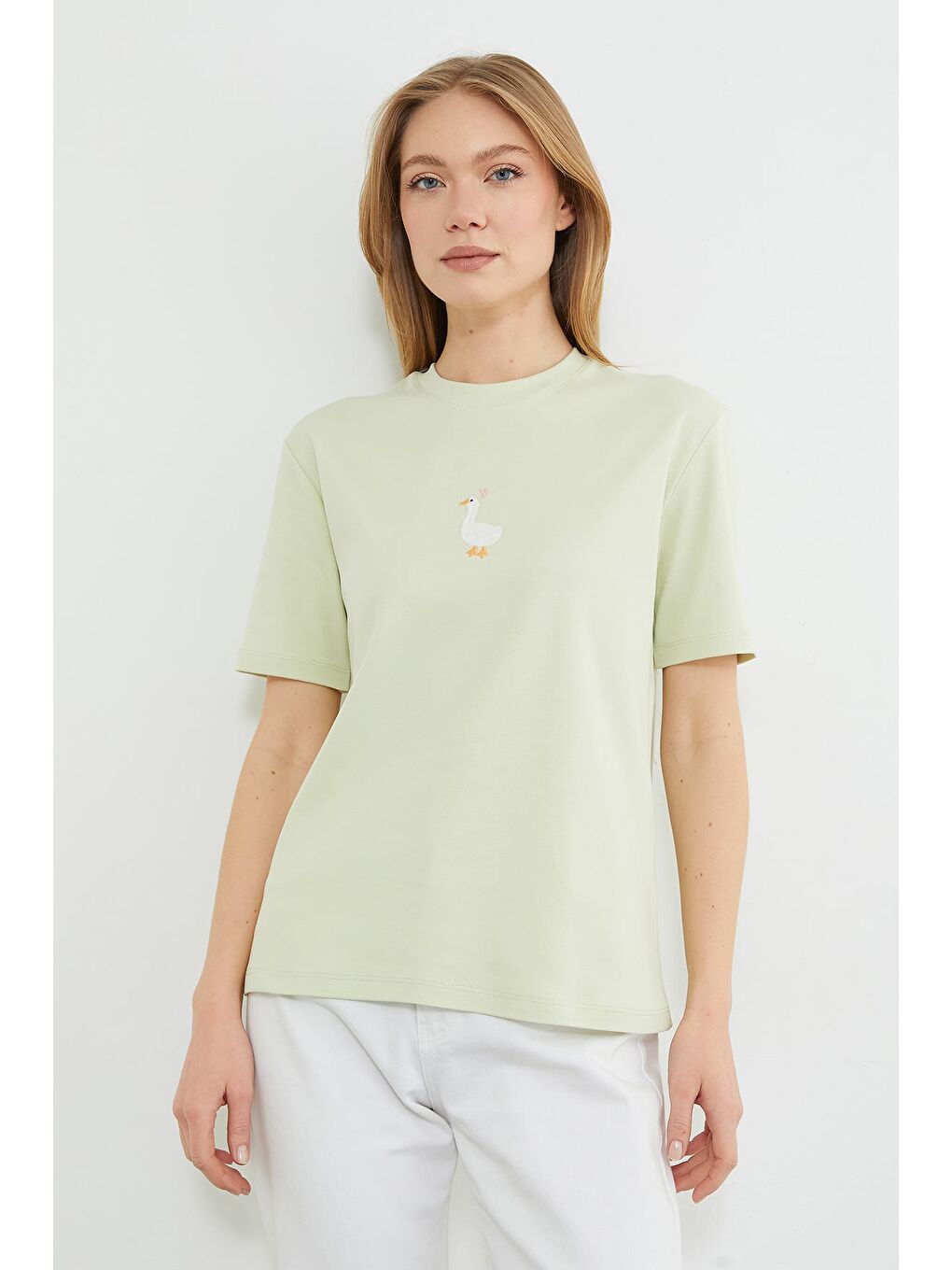 Yeşil Ördek Nakışlı Bisiklet Yaka Salaş Tişört-1